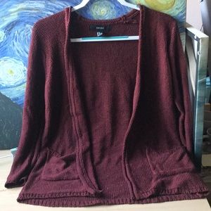 FOREVER 21, MAROON CARDIGAN, SIZE MEDIUM